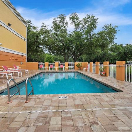 Comfort Inn Fort Myers Northeast Екстер'єр фото