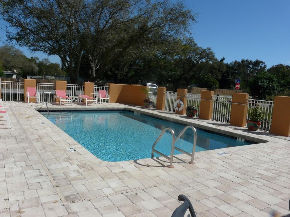 Comfort Inn Fort Myers Northeast Екстер'єр фото