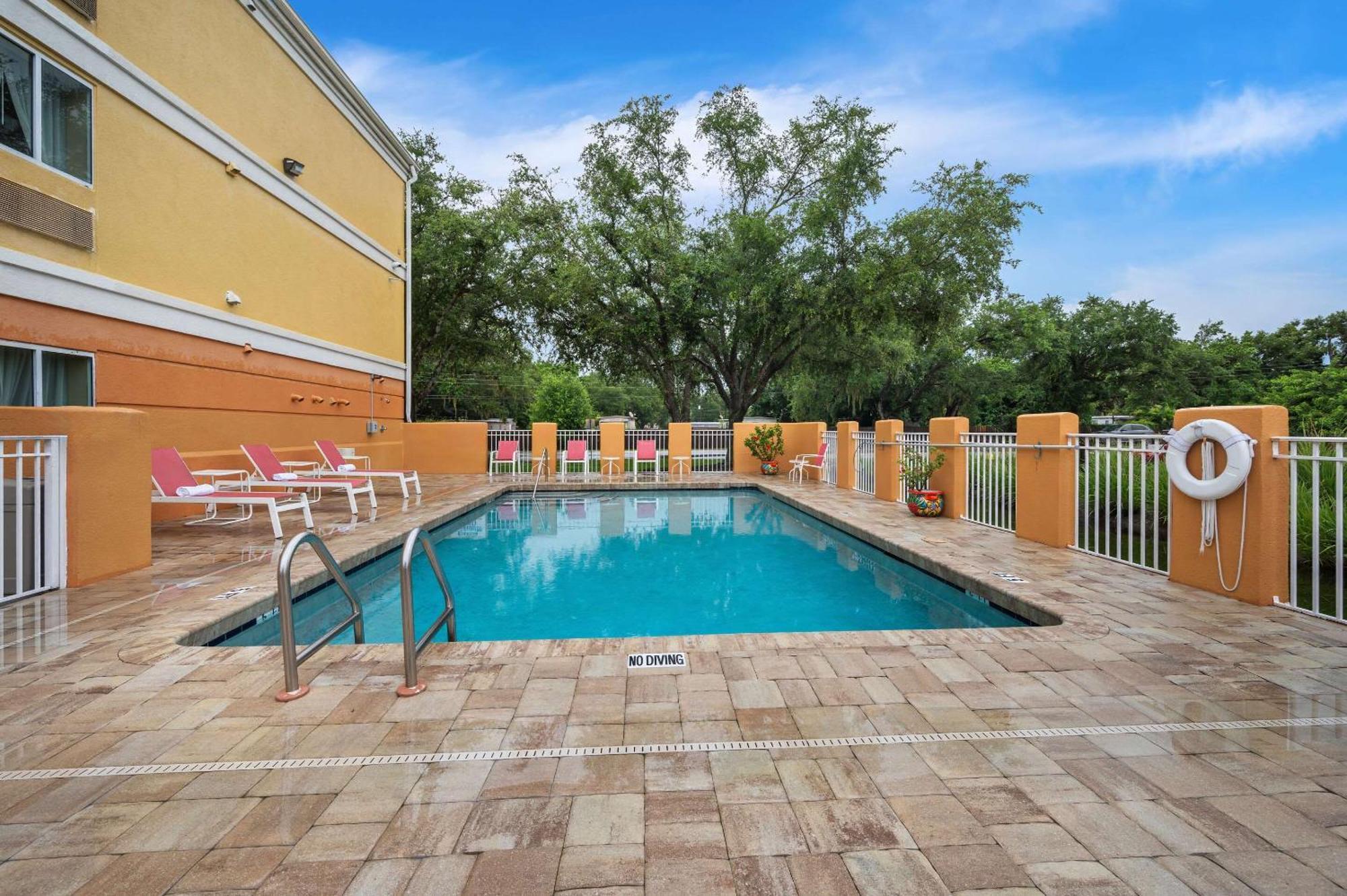 Comfort Inn Fort Myers Northeast Екстер'єр фото