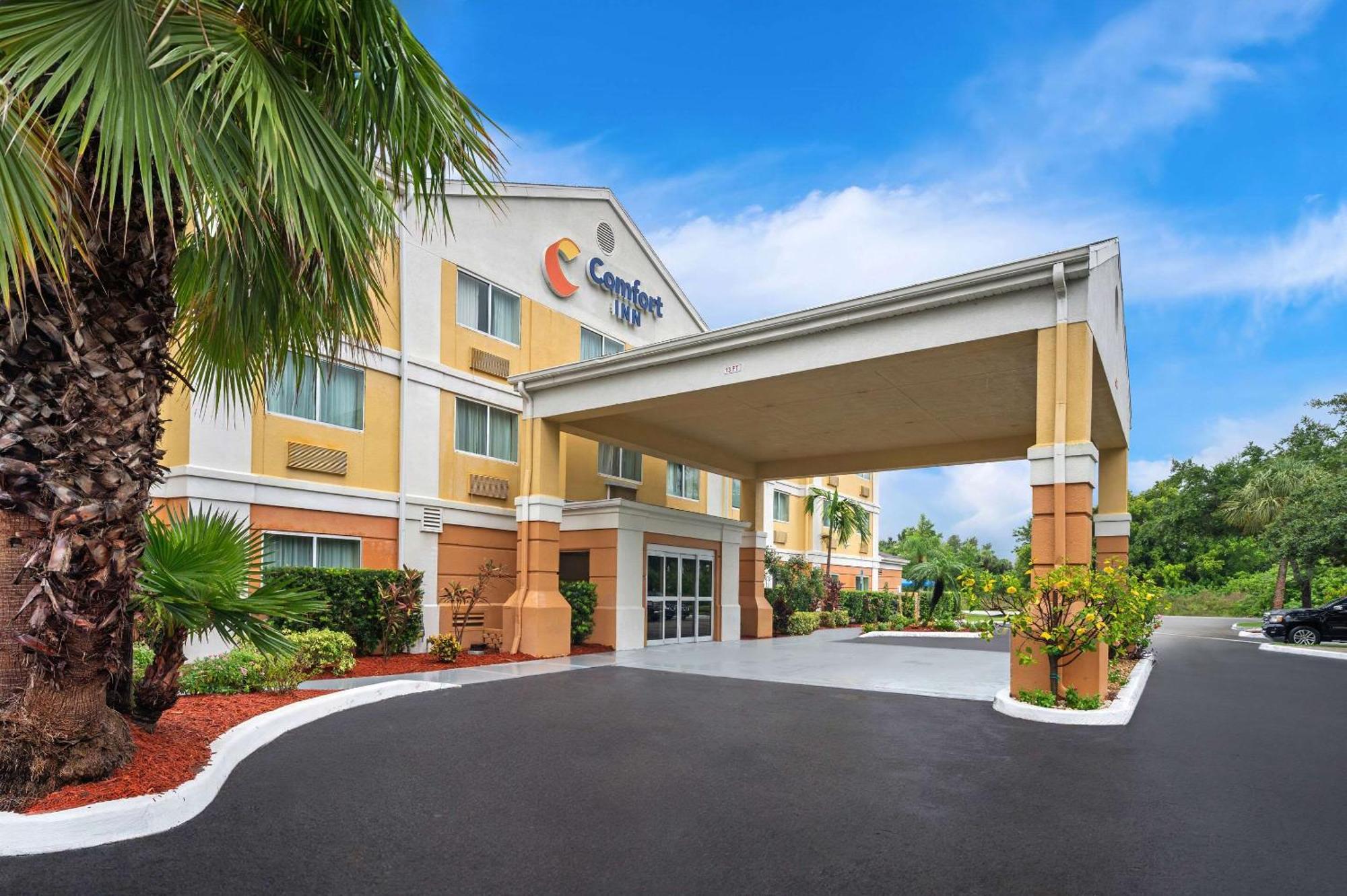 Comfort Inn Fort Myers Northeast Екстер'єр фото