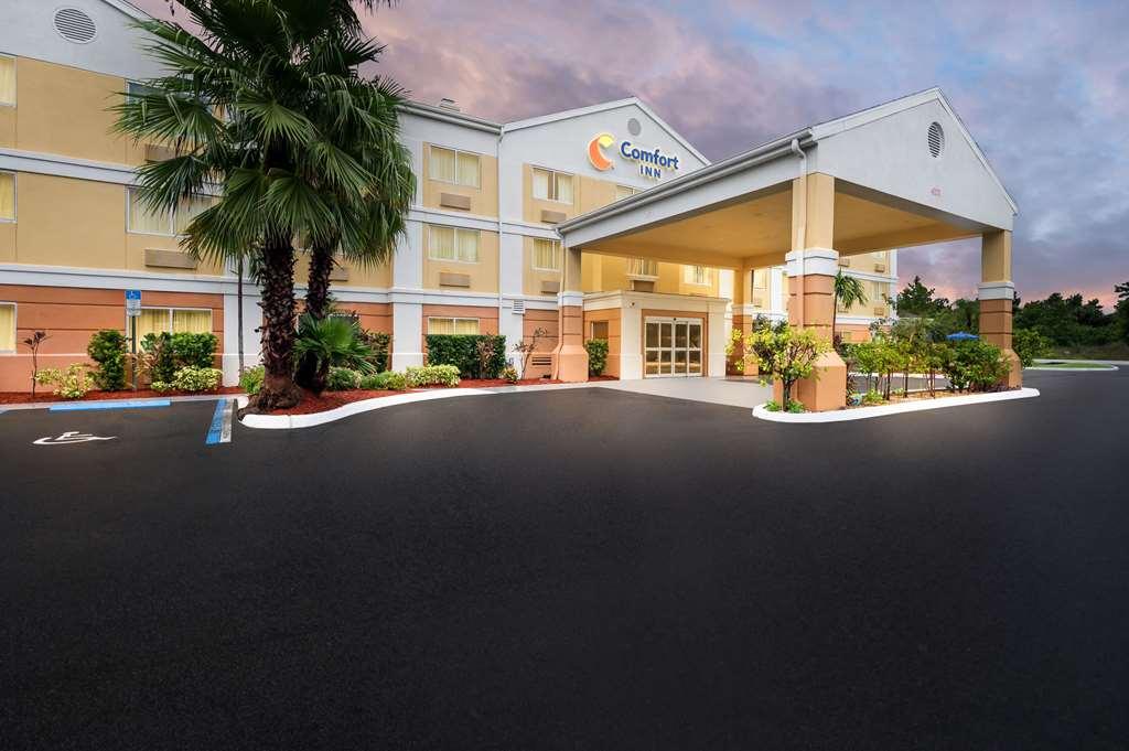 Comfort Inn Fort Myers Northeast Екстер'єр фото