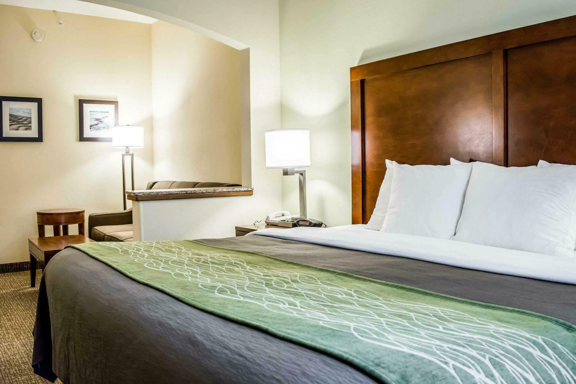 Comfort Inn Fort Myers Northeast Екстер'єр фото